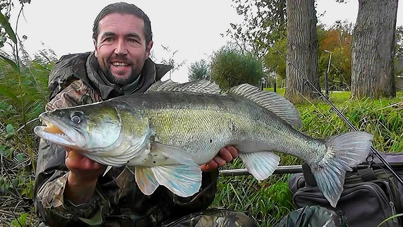 Roofmeister INSIDE: Eén maar, actuele vangsten en 93 & 95 cm snoekbaars!
