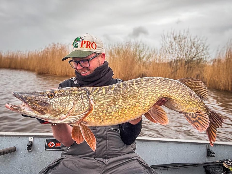 Roofmeister INSIDE: Baars van 52 cm, 125 metersnoek & wij gaan voor televisiekwaliteit!