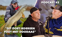***VIDEO*** Serge Spuit Zijn Aasvissen Paars!><span class=