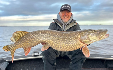 Roofmeister INSIDE: 2x91cm snoekbaars, veelvoud aan 50’er baarzen & Sjoerd is sjaggo