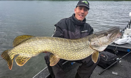 Roofmeister INSIDE: 95,5 cm snoekbaars, 90(!) cm roofblei & wereldrecord snoek in Zweden?