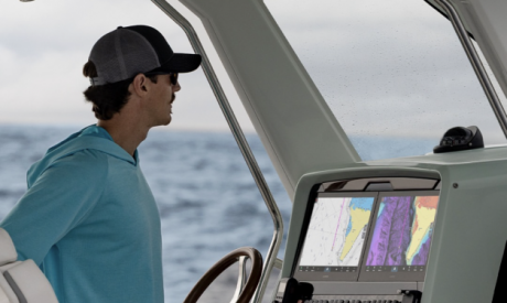 Fishfinder met weergaloos 4K scherm & met spraak bedienen!