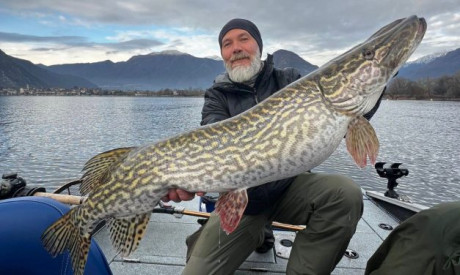 Roofmeister INSIDE: 1,22 en 15 kilo Esox, doublet grote baars & de Italiaanse 143 cm!