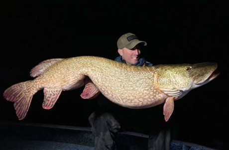 Roofmeister INSIDE: Is dit de zwaarste snoek ooit & de PvdD gevaarlijk in gemeentes!