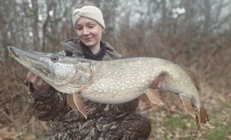 Roofmeister INSIDE: Zeldzaam dikke baarzen, snoekbaars van 92 cm en ode aan het kantvissen!